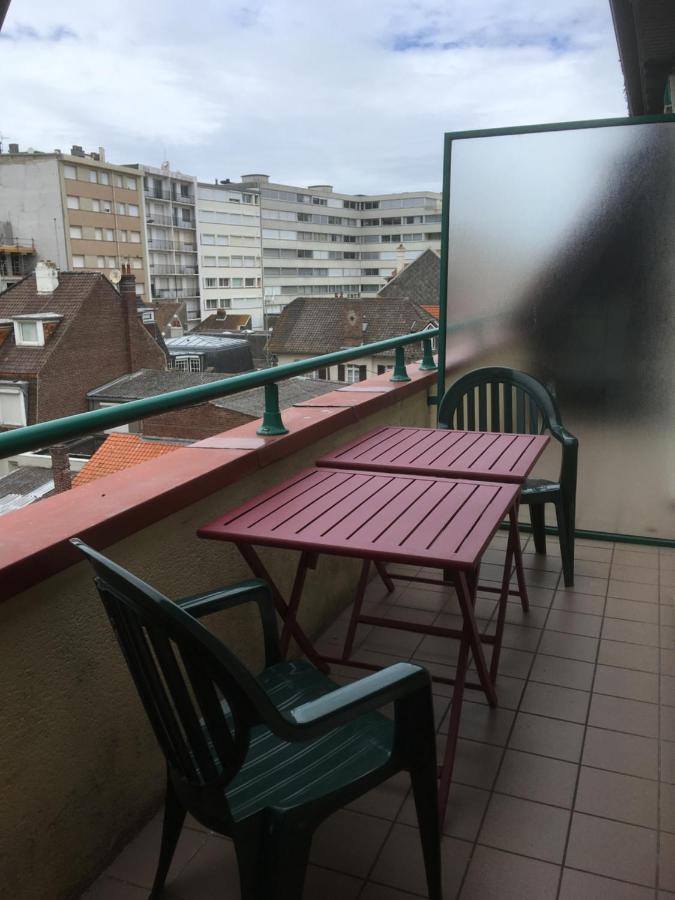Duplex T4 Idealement Situe Entre La Place Du Marche Et Le Bord De Mer Le Touquet Bagian luar foto